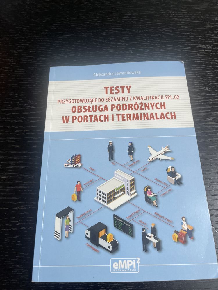 Testy obdluga podroznych w portach i terminalach