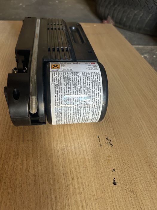 Компресор оригінал для коліс клей Tesla Model 3 S Y X клей тесла модел