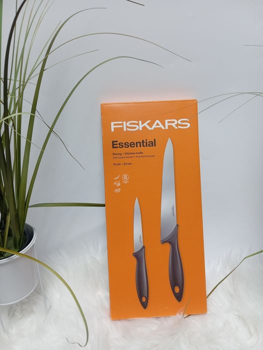Zestaw dla szefa kuchni noże kuchenne Fiskars Essential 2 szt
