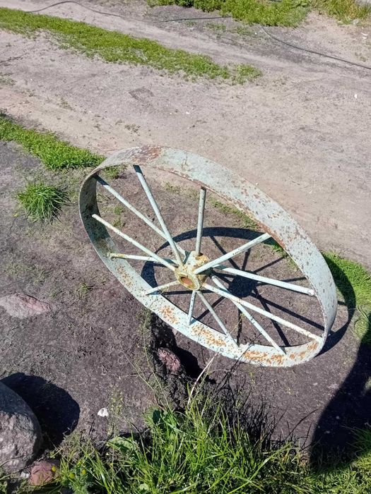 Zabytkowe ciężkie metalowe koło siewnika konnego 73,5 cm (WYSYŁAM)