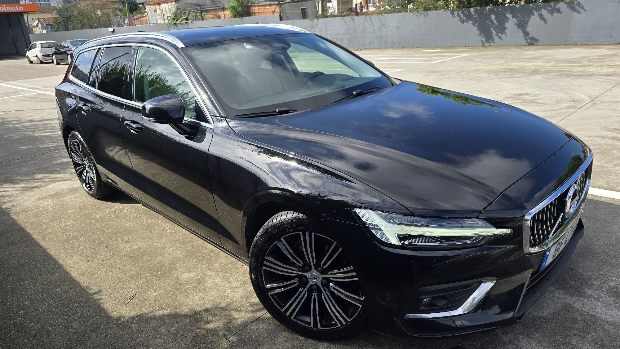 Volvo V60 D3 Inscription | 2020 | Full Extras
