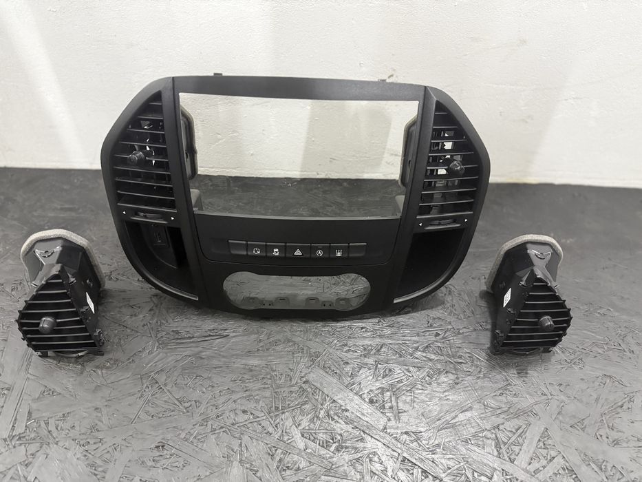 Дифлектор повітря воздуховод повітропровід Vito W447 Віто Метріс