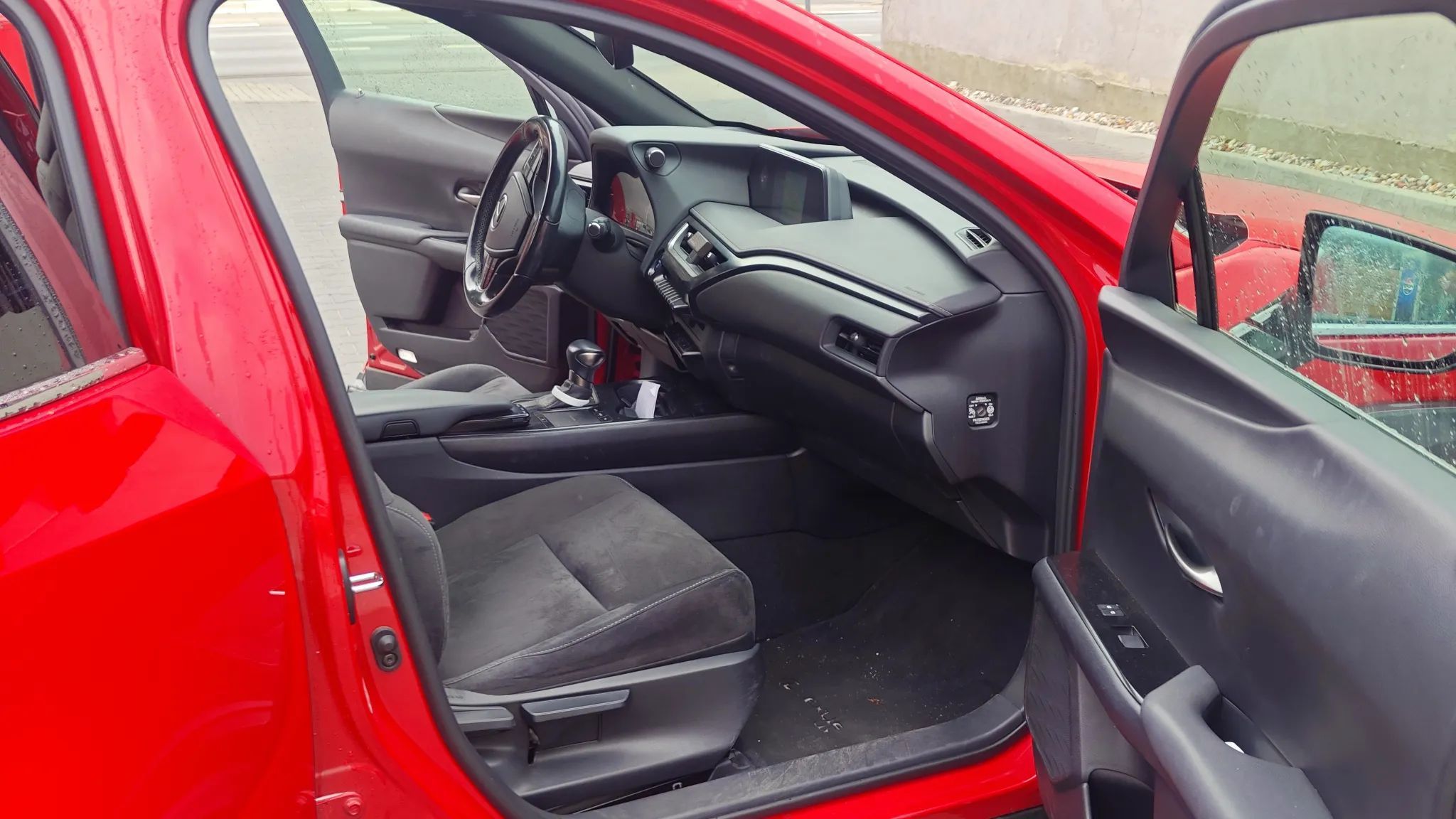 Lexus UX Lexus UX 250h, 2019r., 90600km, FV23%, 90000PLN