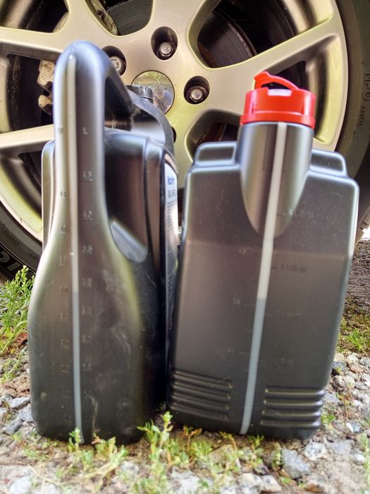 Олива motul 5W20 залишок