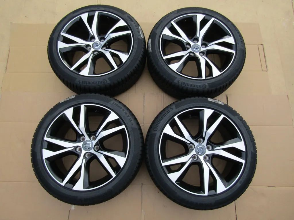 4x Felgi Koła 18 Volvo S40 V60 S90 V90 C30 S60 XC40 XC60 + Opony 235/45 18