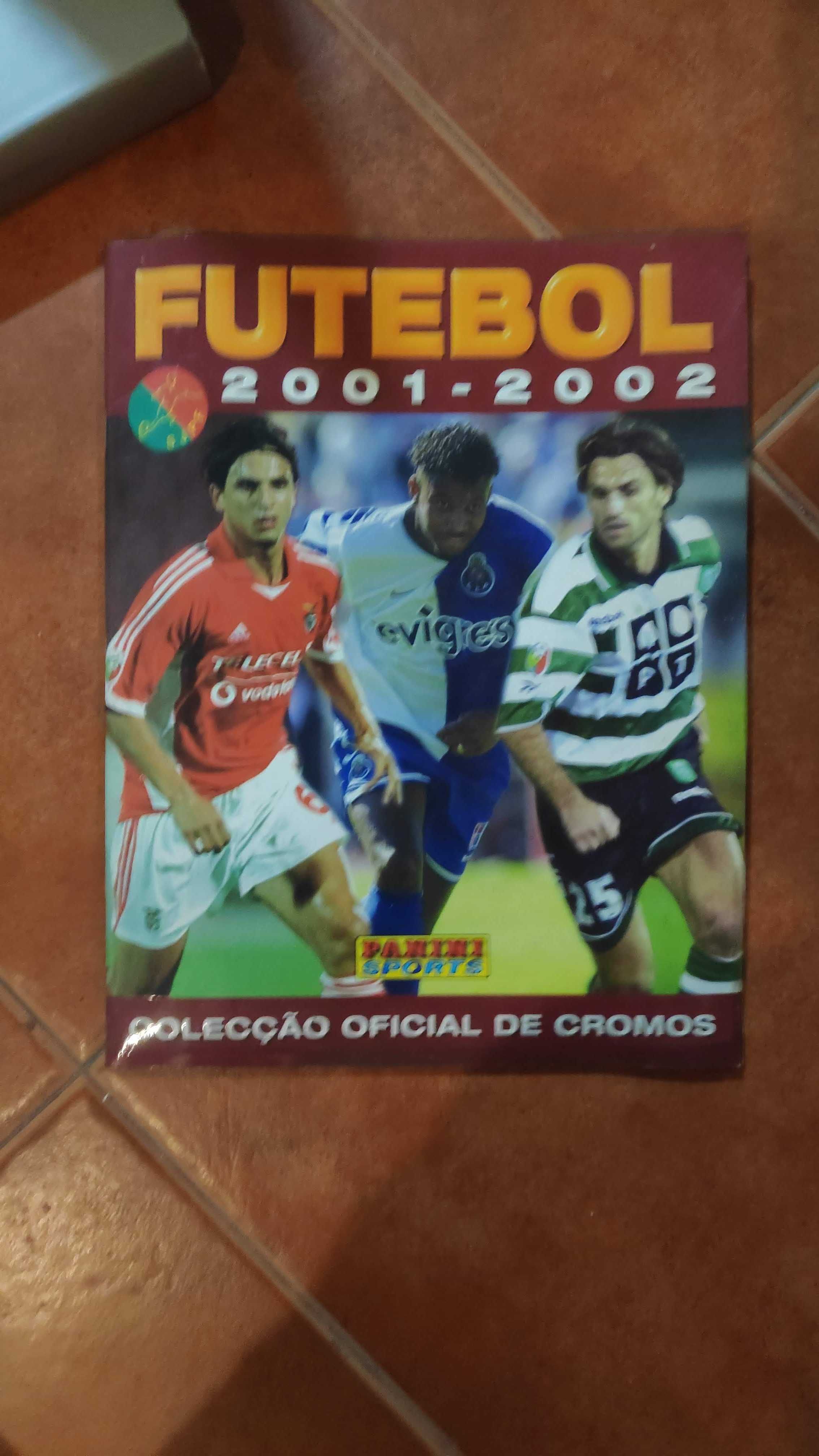 Caderneta cromos Panini Liga Futebol 2001/2002 + cromos