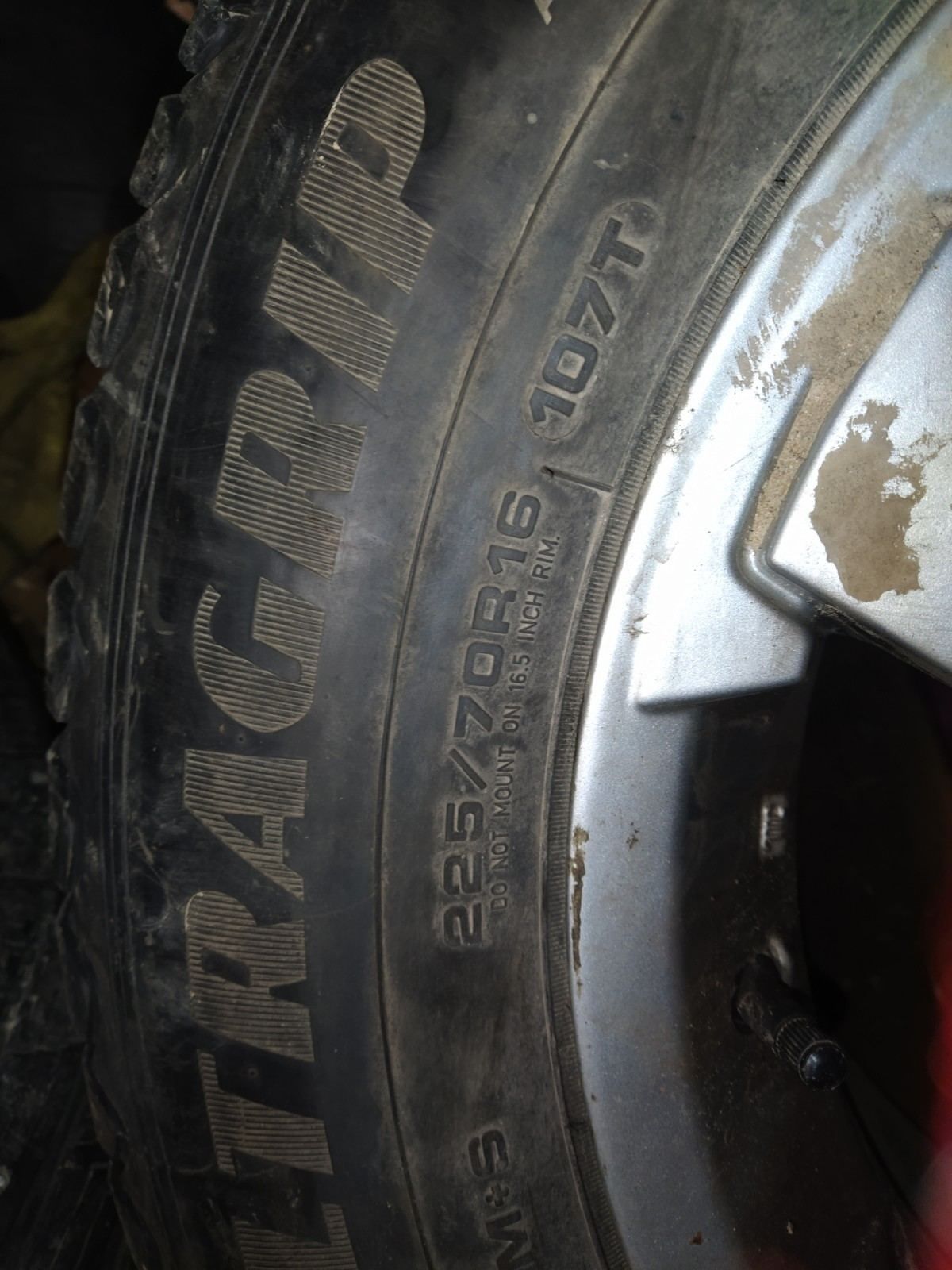 Комплект коліс 225/70 R16 4*4