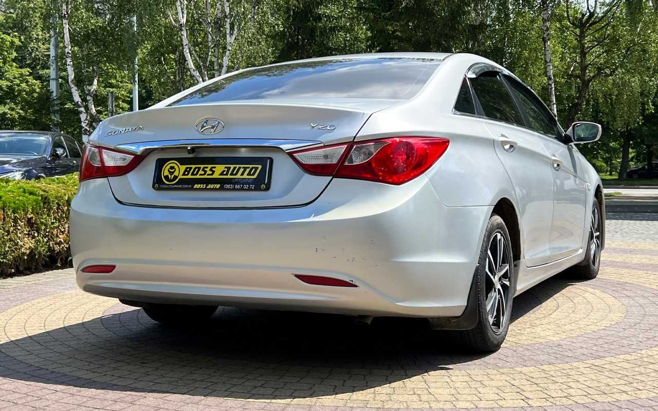 Hyundai Sonata 2011