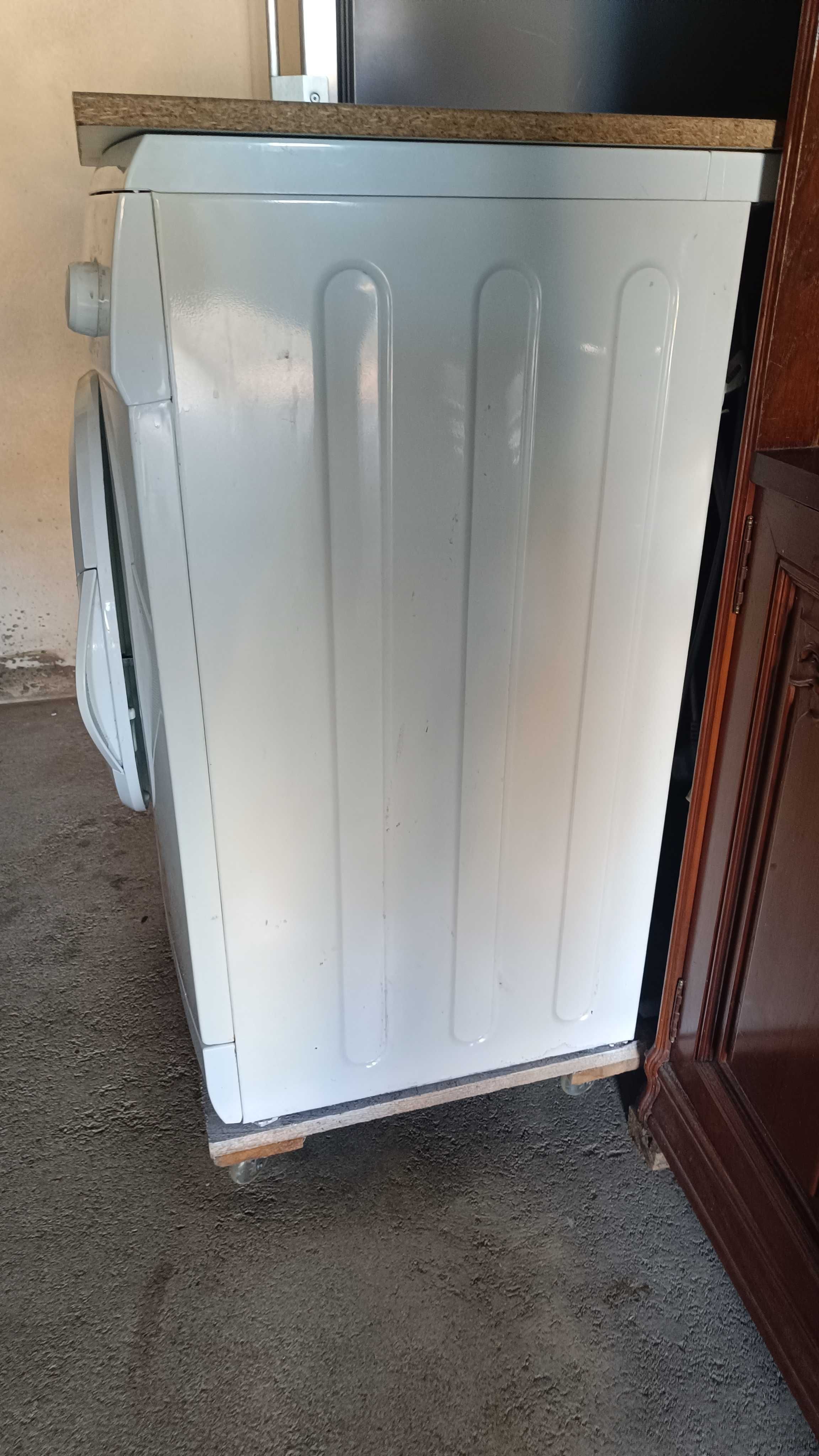 Vendo máquina de lavar roupa