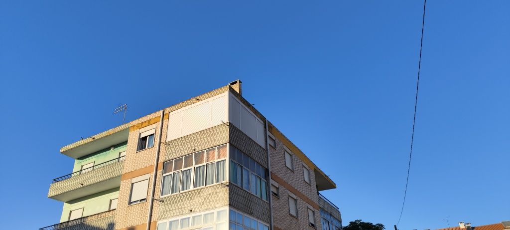 Apartamento com boas áreas.