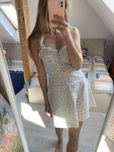 Sukienka Zara 34 XS kwiaty mini guziczki letnia