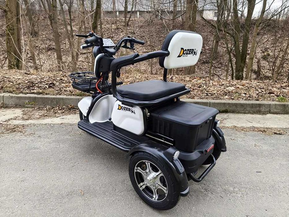 Електроцикл Dozer Model 4 (П), білий новий
