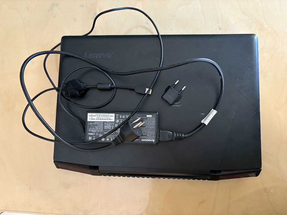 Working Laptop Lenovo Y700— i7 / 16 GB RAM / GTX 960M / 1 TB HDD