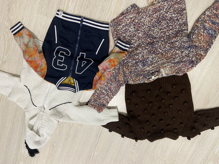 Набір кофт на дівинку вік 2-3 роки пакет речей