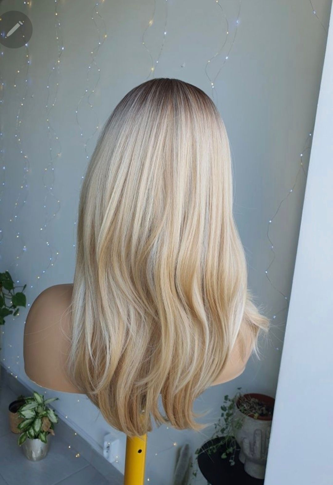 Długa peruka blond mix odrost naturalna fryzura Natasza 60 cm zestaw