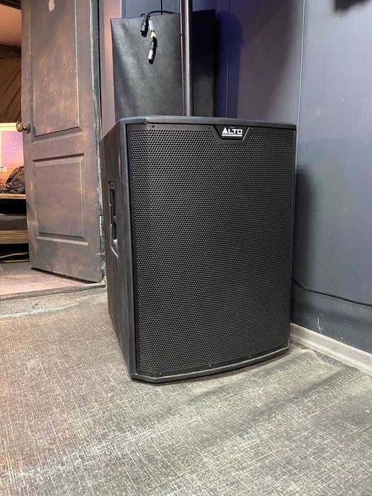 Потужний Сабвуфер Alto TS218S