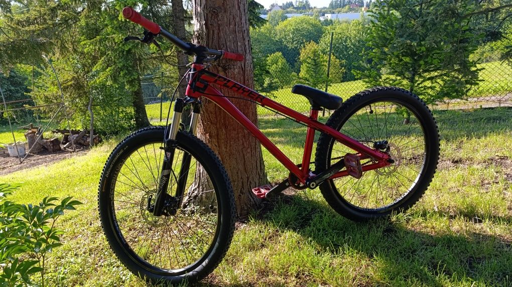 Dartmoor two6player w kolorystyce Red devil