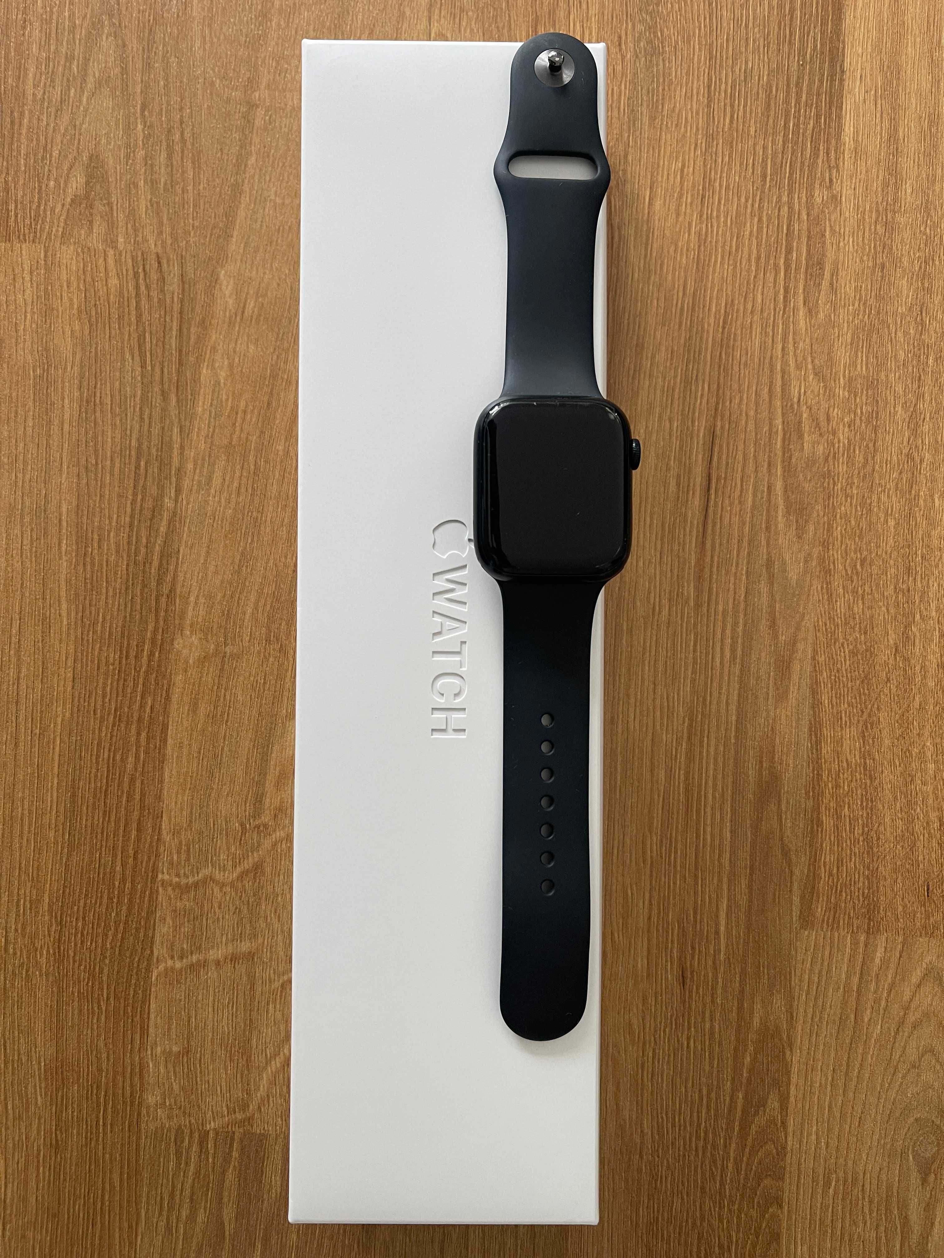Smartwatch Apple Watch series 8 GPS 45mm czarny