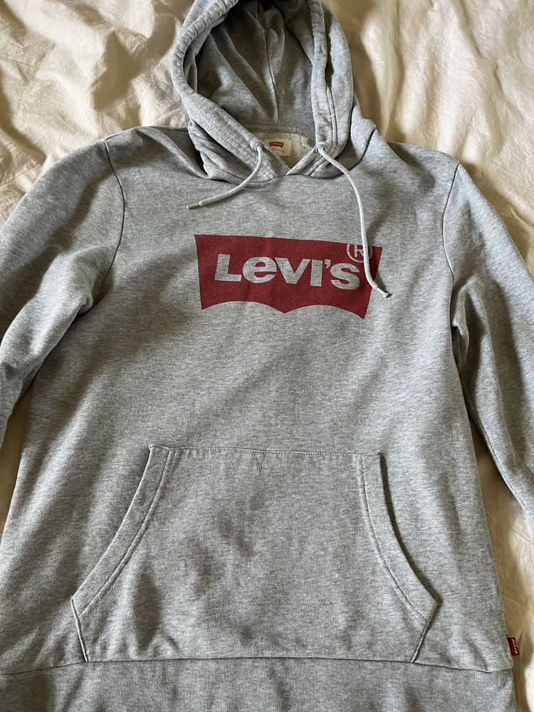 Футболка Levis оригінал р S, буде і на М