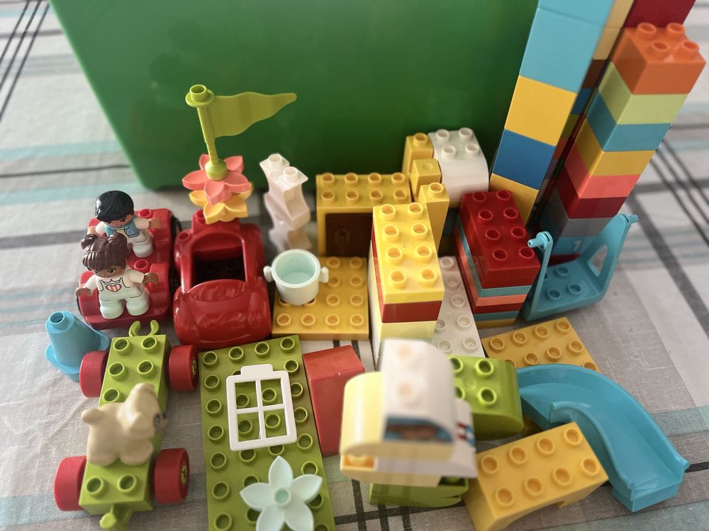 Lego duplo w pudelku