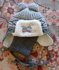 Зимняя шапка с шарфом