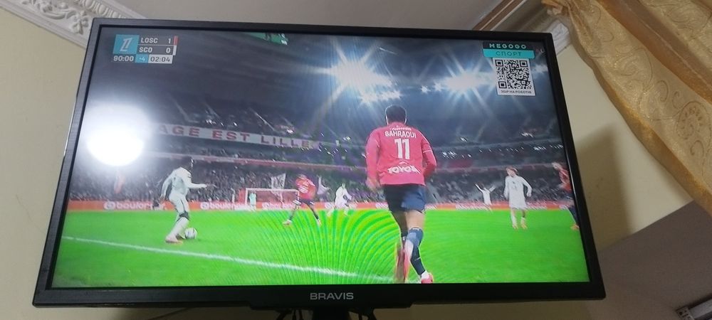 Телевізор bravis 32 дюйма