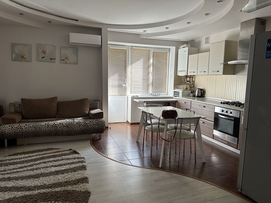 Подобова оренда 3-х кімнатної,Боздош