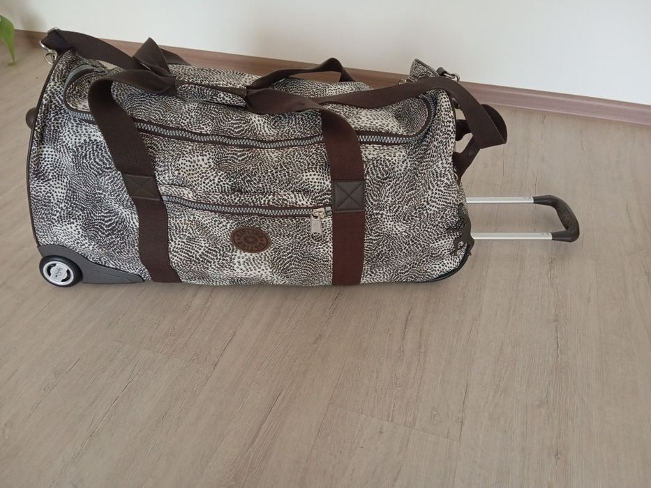 Сумка на колесах Kipling,валіза