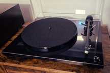 Gramofon REGA Planar 1