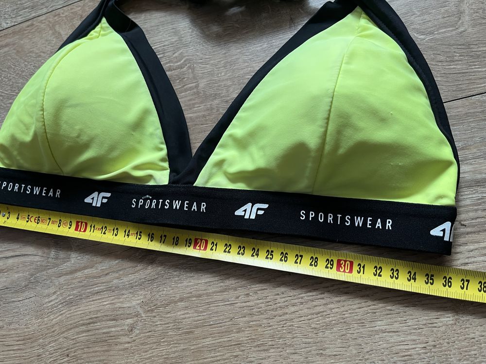 Biustonosz kąpielowy 4F push up limonka strój góra z czarnym logo L
