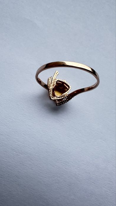 Кольцо золотое 585, р.19 вес 2,03 каблучка