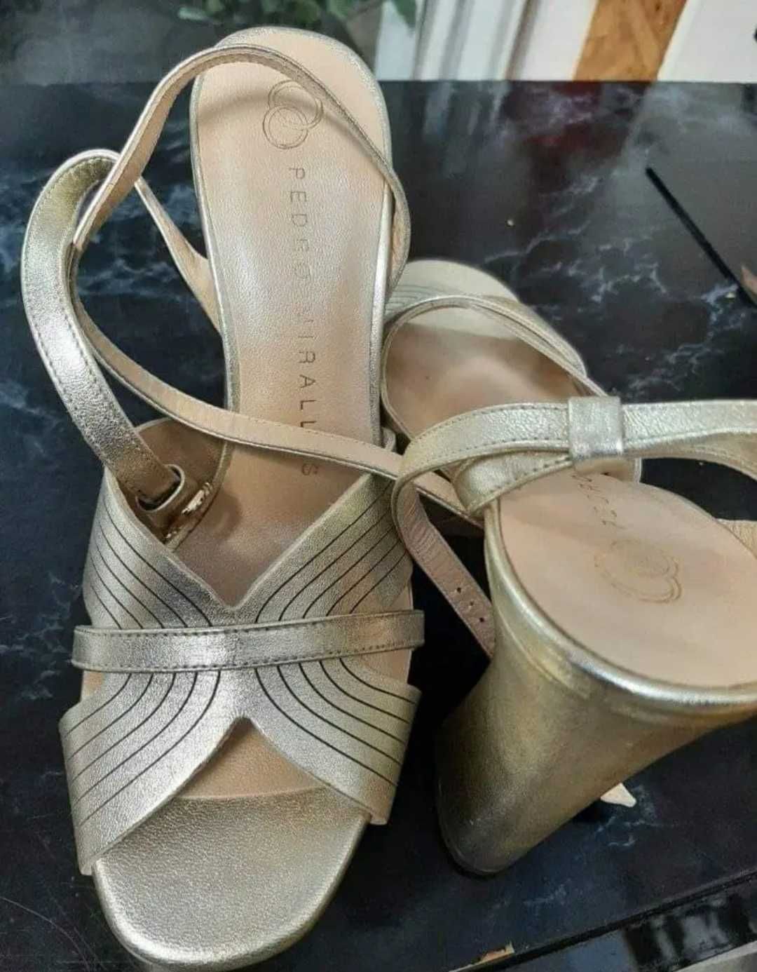 sapatos novos à venda