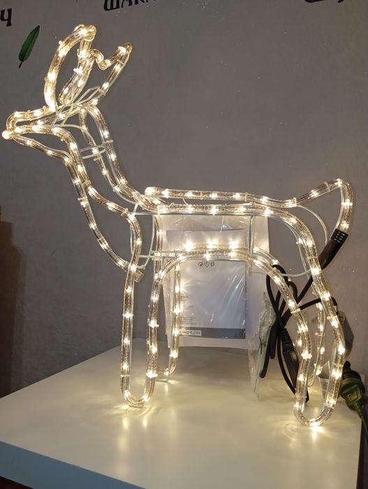 Новорічні іграшки лед