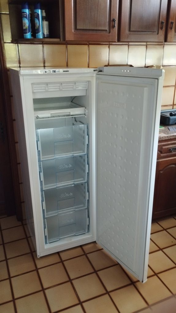 Frigorífico/Congelador Beko B-555 HCA