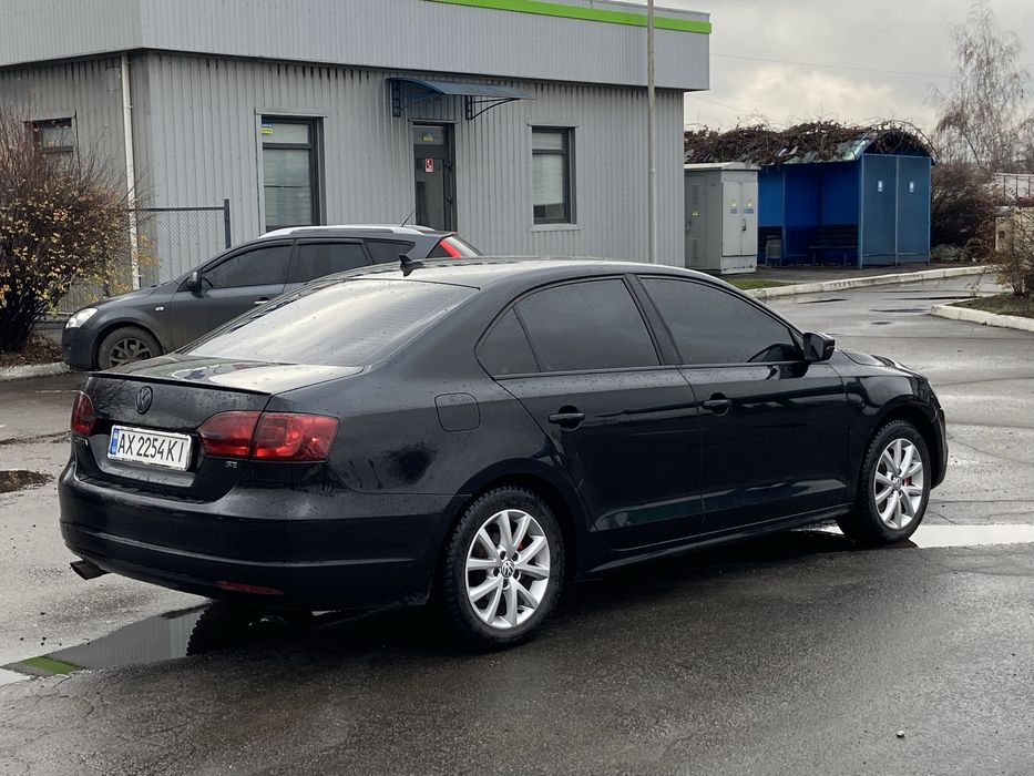 Volkswagen Jetta SE 2013 рік 1.8 Бензин Автомат