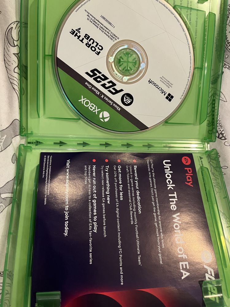 Продам диск футбол FC 2025 на Xbox
