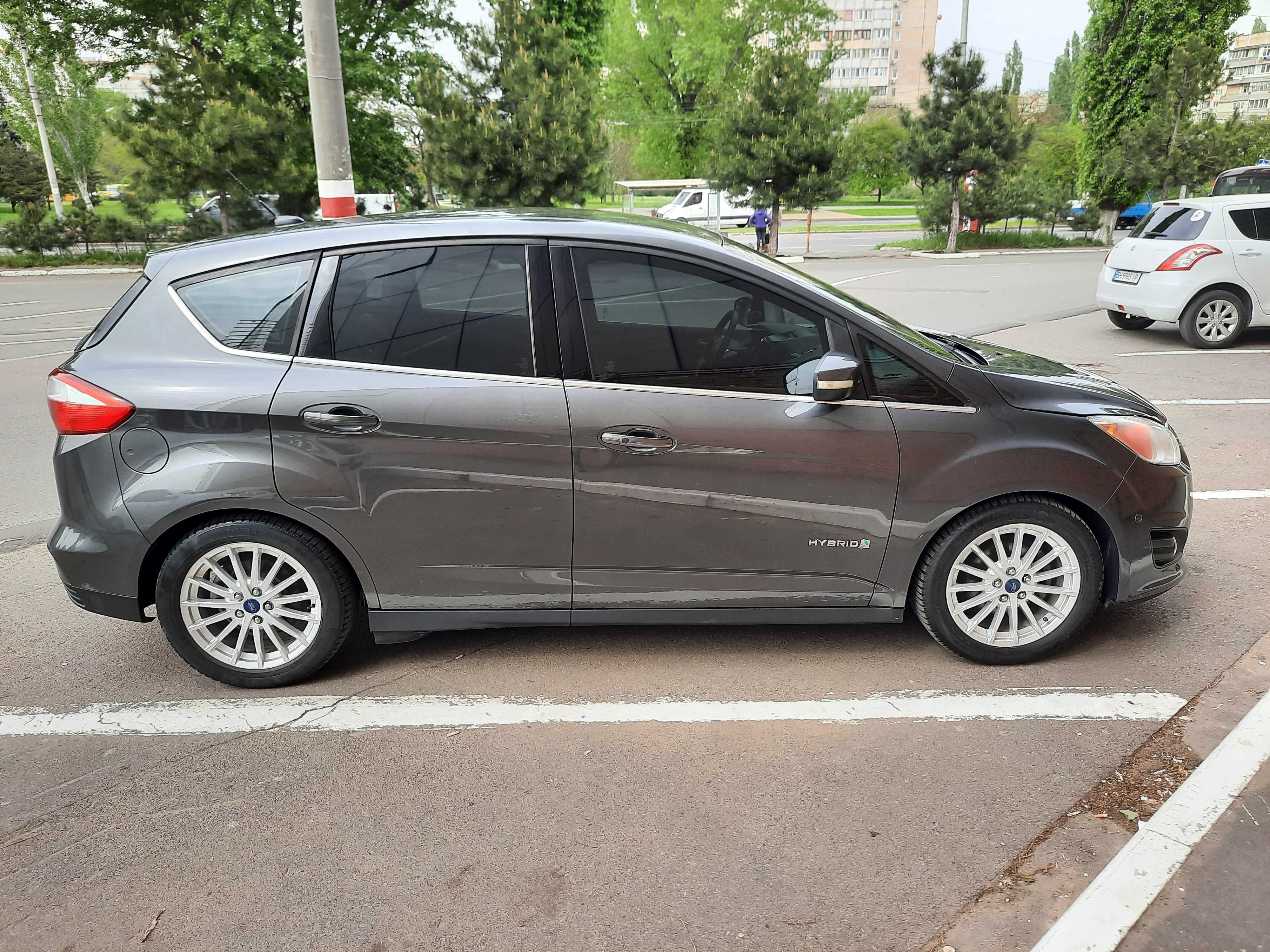 Ford C-Max  SEL 2016 Г.В. ГИБРИД