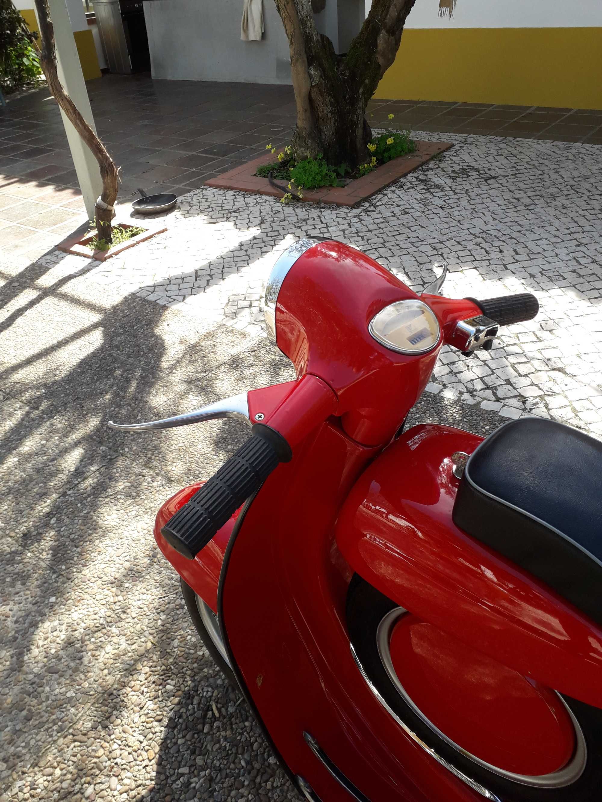 Raríssima Vespa 50 SS