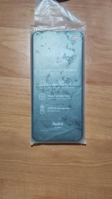 смартфон Xiaomi Redmi 9A (разбитый экран с пятнами)