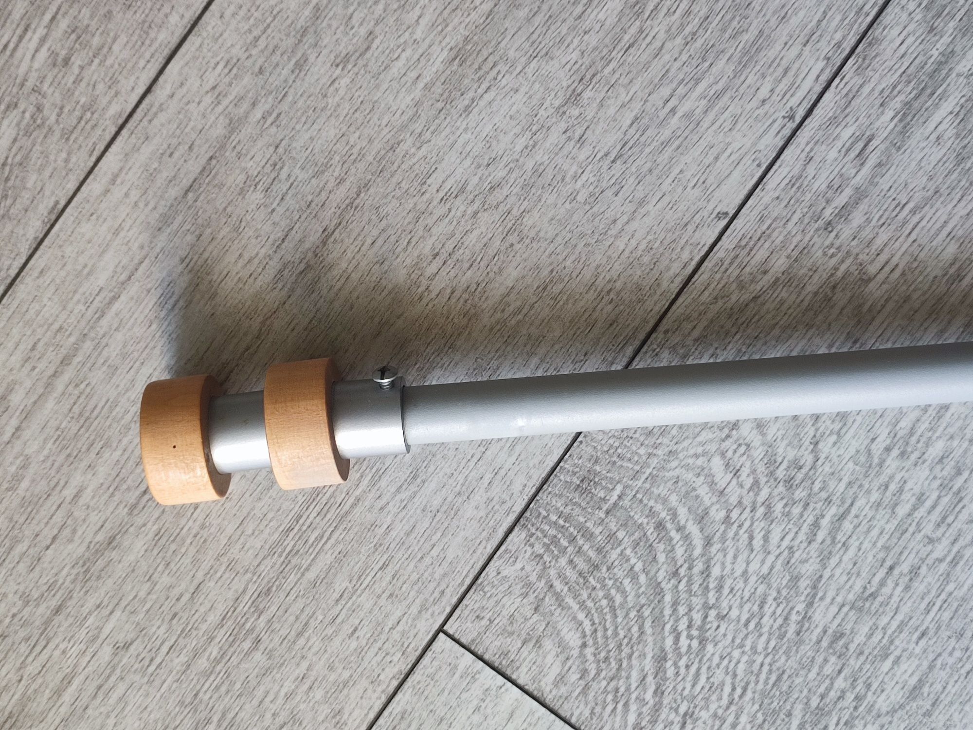 Karnisz metalowy pojedynczy Ikea po