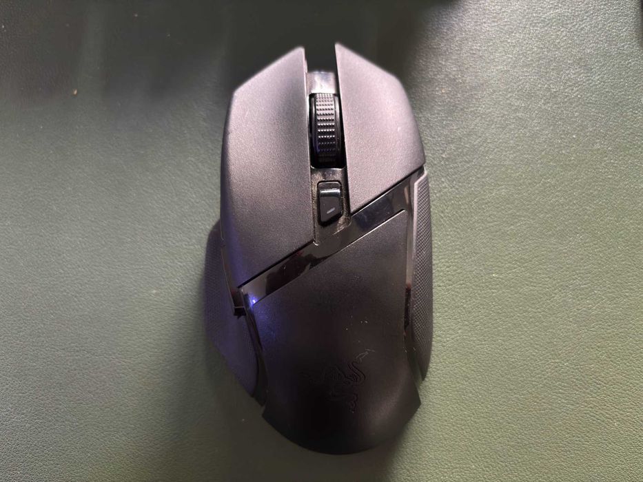 Rato gaming Razer Basilisik X Hyperspeed