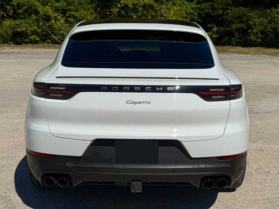 Porsche Cayenne Coupe      2023