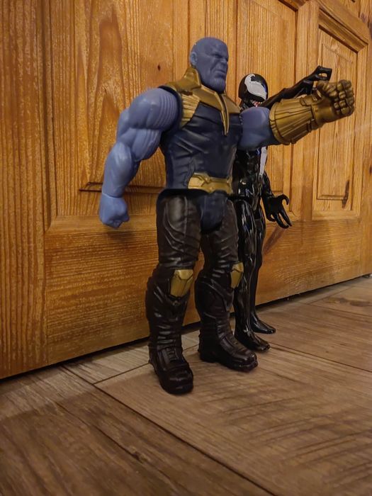 Thanos Marvel Figurka Sprzedam