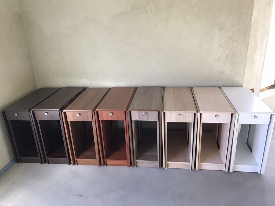 Стіл тумба на металевих опорах