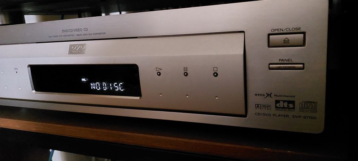 Leitor de cd dvd Sony dvp-s7700