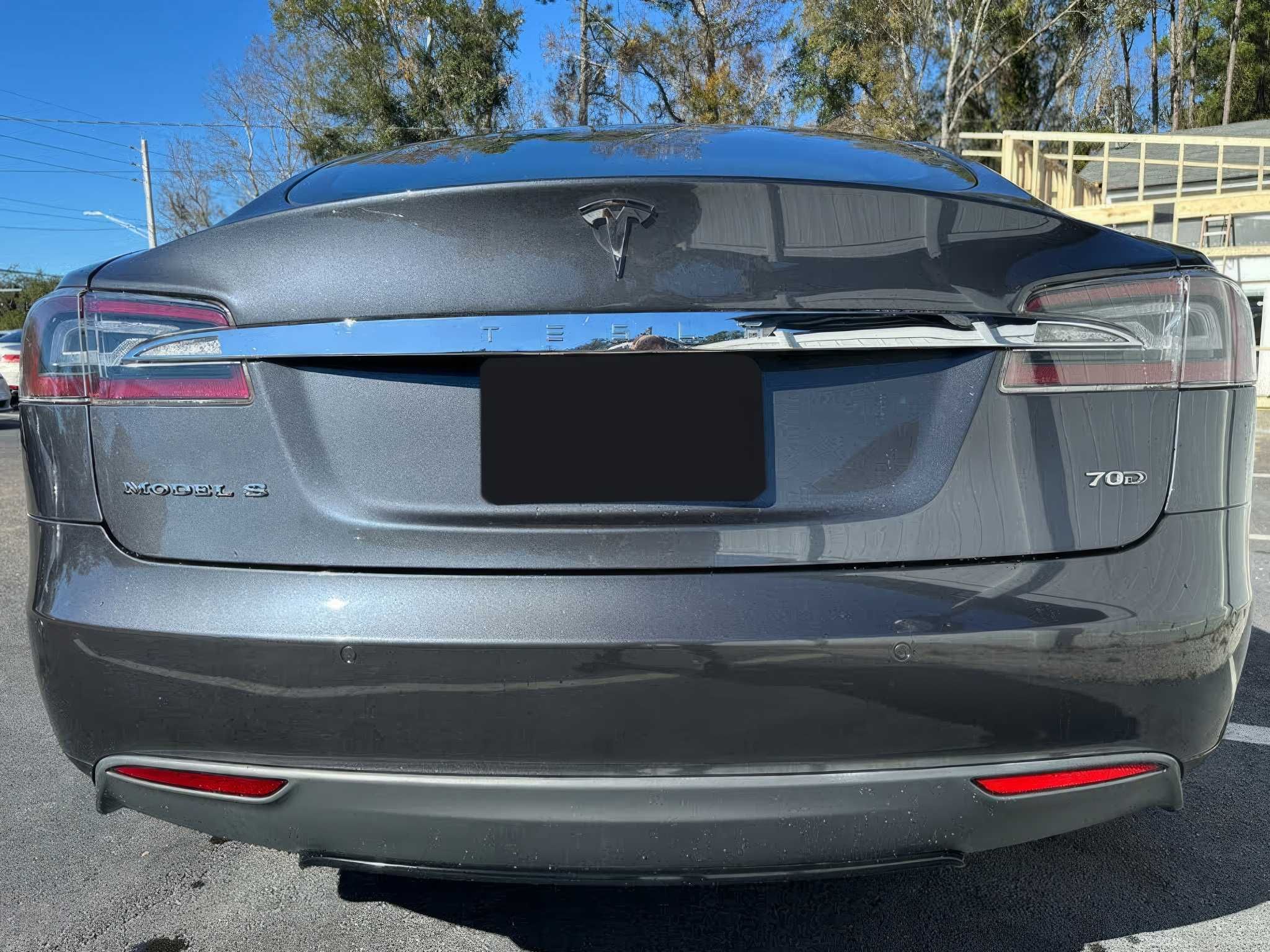 2015 Tesla Model S 70D
