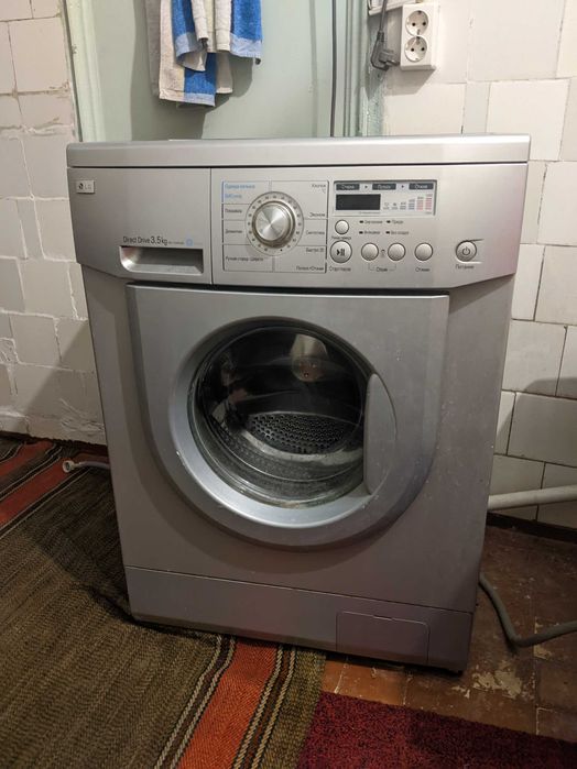 продам сломанную стиралку LG direсt drive 3,5 кг