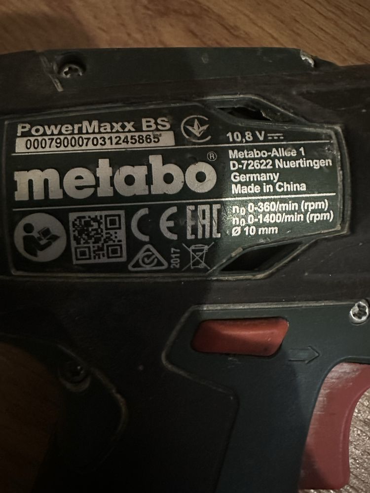 Шуруповерт Metabo