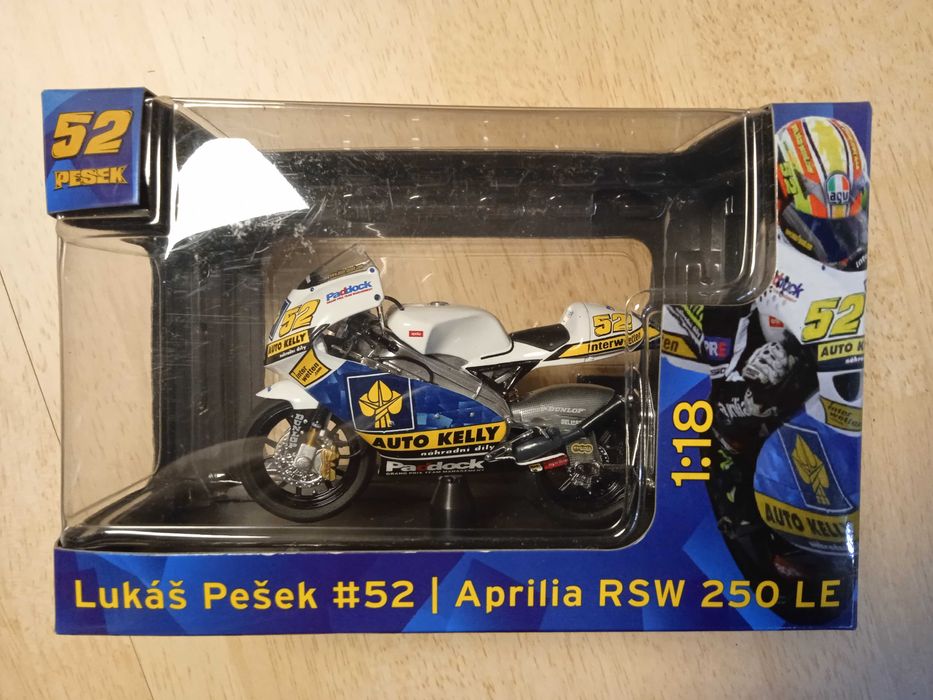 ABREX 1/18 Conjunto Mota e Piloto Campeonato do Mundo Estr 250cc 2008