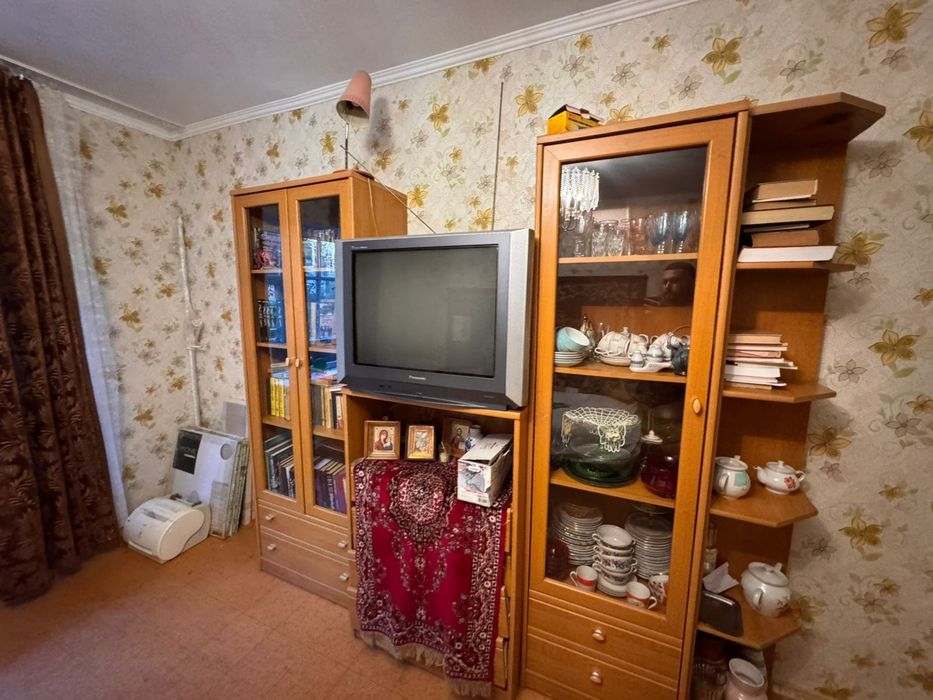 Здається 1-кімн.квартира на Артема.